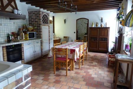 Maison D'Hotes La Source Magny-les-Hameaux Eksteriør bilde