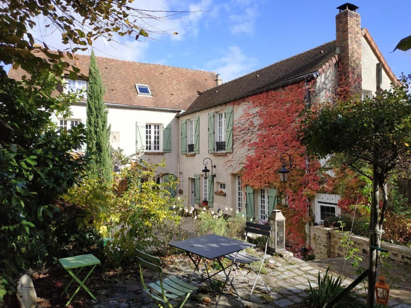Maison D'Hotes La Source Magny-les-Hameaux Eksteriør bilde
